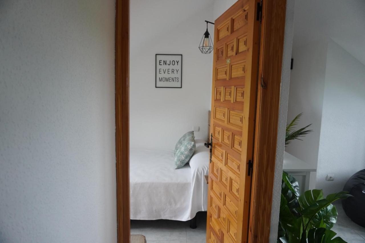 Hostal La Biela 43 Galizano Esterno foto